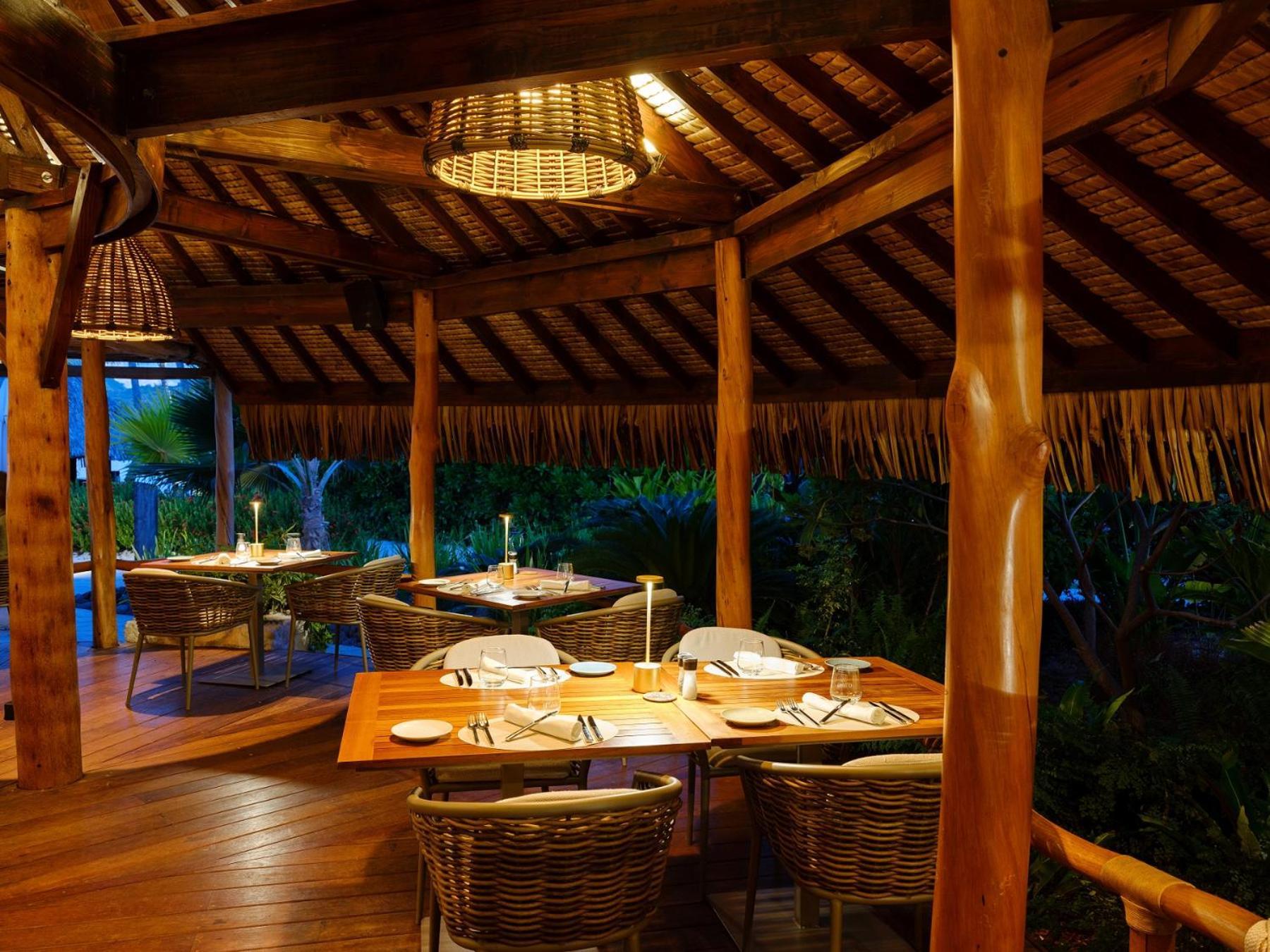 Le Bora Bora By Pearl Resorts Esterno foto